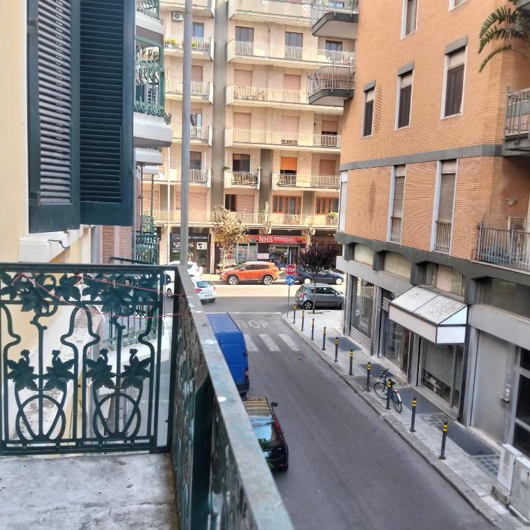 Piazza Verdi Liberty House - Appartamento con Balcone - 6