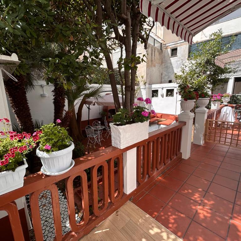 Il Lungomare Rooms - Camera Matrimoniale con Vista Giardino - 6