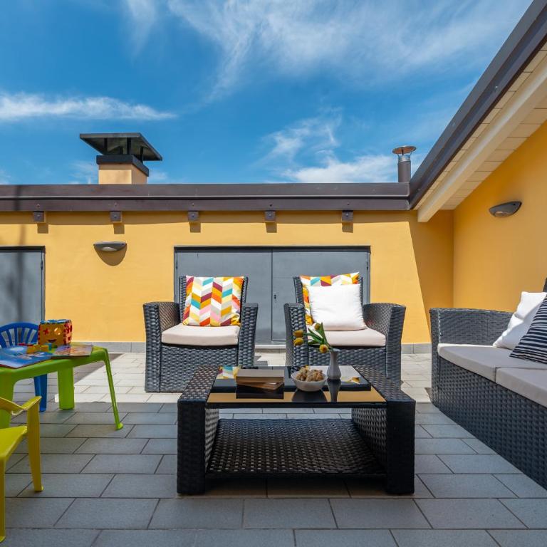 BolognaCentro 9 People Loft Private Lift and Terrace - Appartamento con 2 Camere da Letto - 36