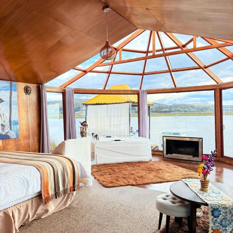 KAY PACHA LODGE Uros - King Suite with Spa Bath - 4