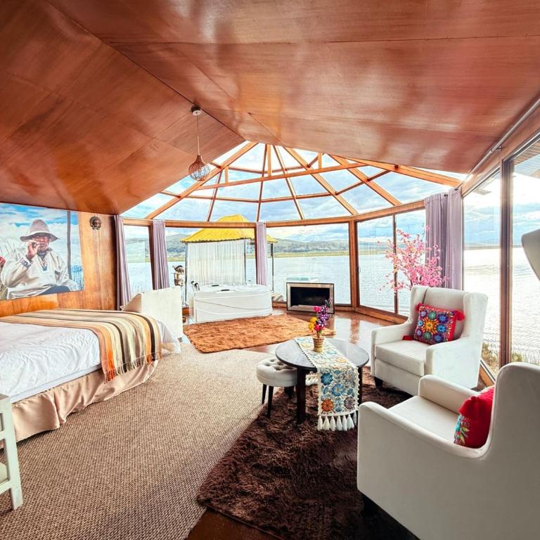 KAY PACHA LODGE Uros - King Suite with Spa Bath - 3