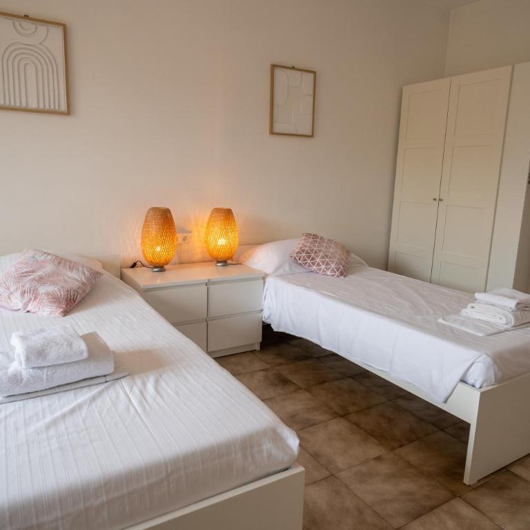 SmartStay23 - Camera Doppia con Letti Singoli - 2