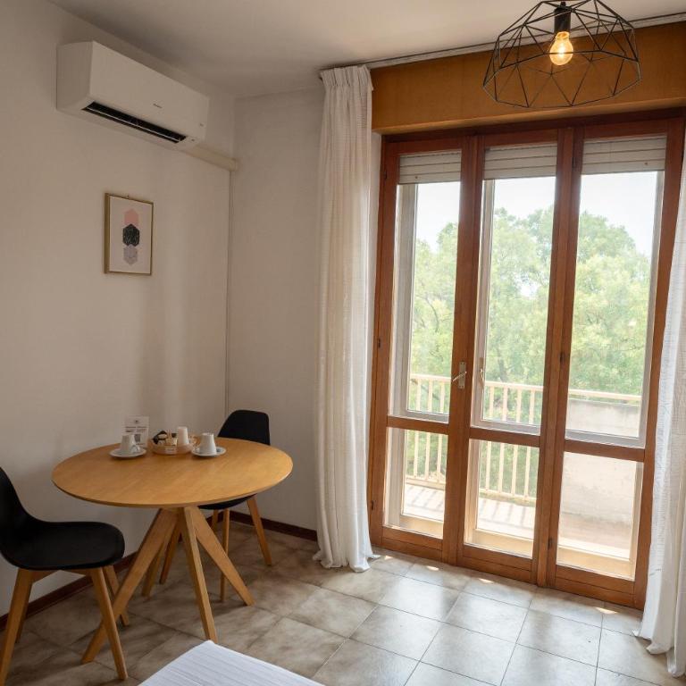 SmartStay23 - Camera Doppia con Letti Singoli - 3