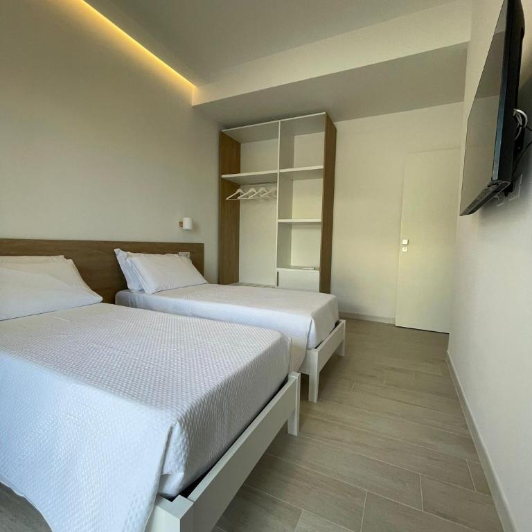Sorrento cozy stay - Deluxe Double or Twin Room with Balcony - 5