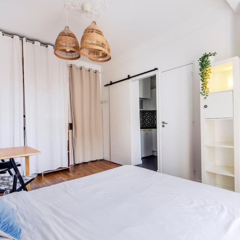 Cozy studio near Montmartre - One-Bedroom Apartment - 10