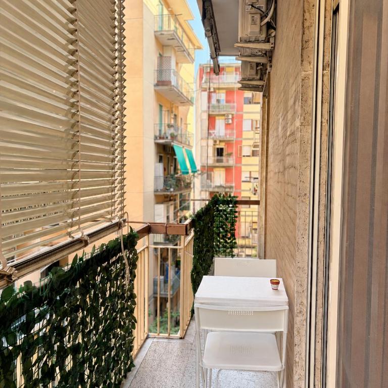 SinerHouse Salerno - Appartamento con 2 Camere da Letto e Balcone - 8