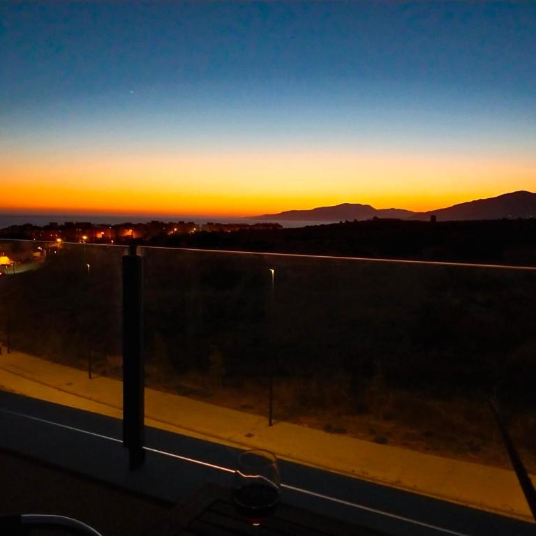 SUNSET DIVINE Views, Terrace , Pool , Garage- Fibre - Apartamento de 2 dormitorios - 21
