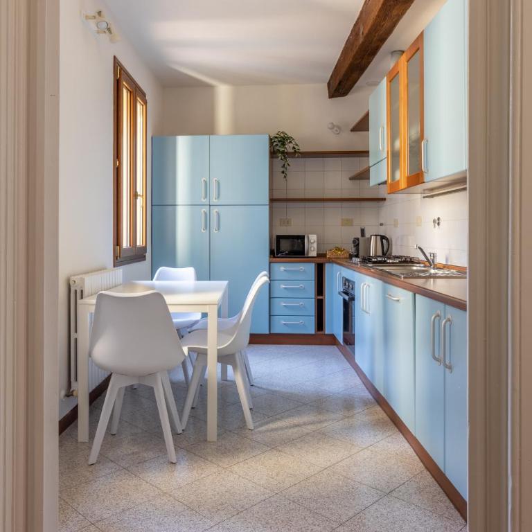 Bologna Centro 12 People and Terrace over 170 mq - Appartamento con 3 Camere da Letto - 3
