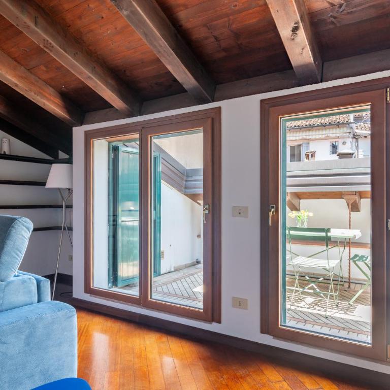 Bologna Centro 12 People and Terrace over 170 mq - Appartamento con 3 Camere da Letto - 4