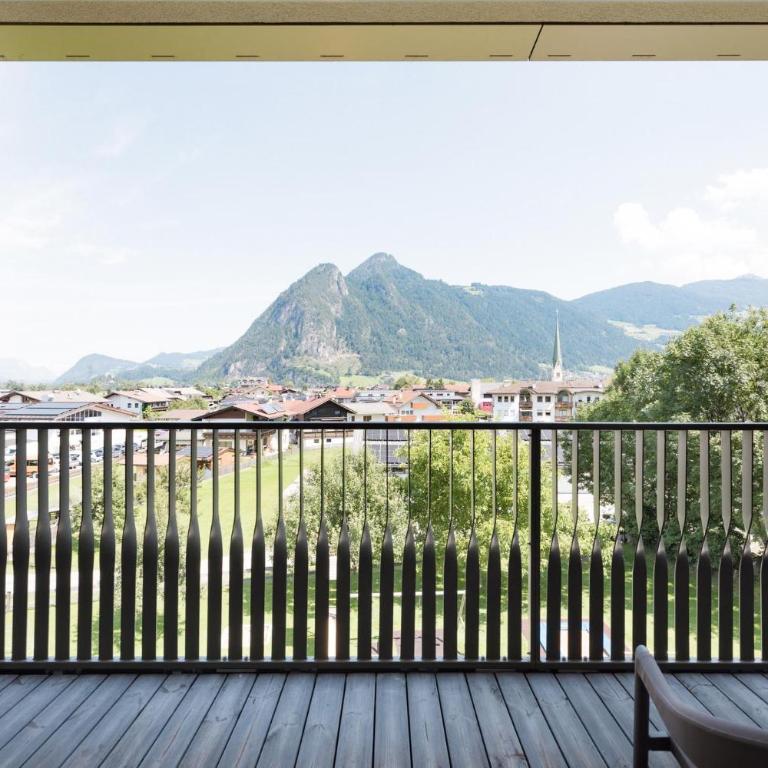 Gasthof Hotel Post - Chambre Triple avec Balcon - 1