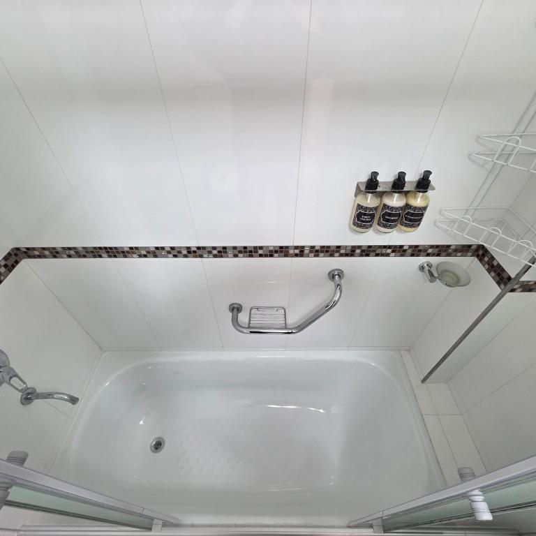 Lucero 1 - Moderno Triplex con Patio y Cochera Doble - Two-Room Apartment - 14