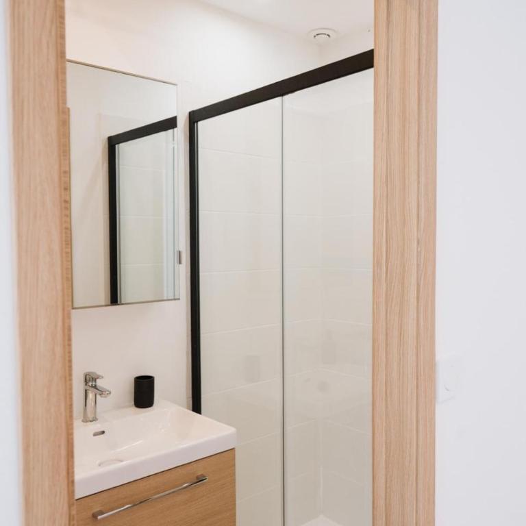 Superbe studio tout équipé à 250 mètres de la plage - Appartement 1 Chambre - 11