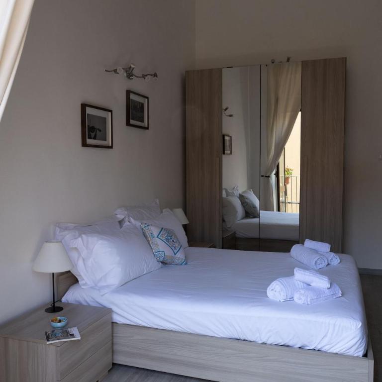 La Casa del Borgo - Two-Bedroom Apartment - 2
