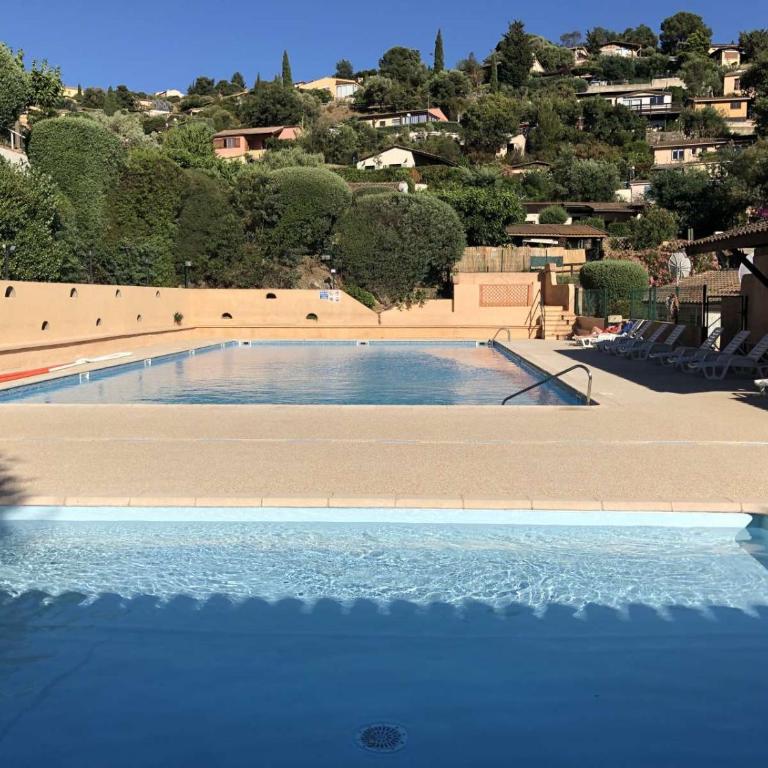 Maison au Lavandou - Maison 4 Chambres - 1