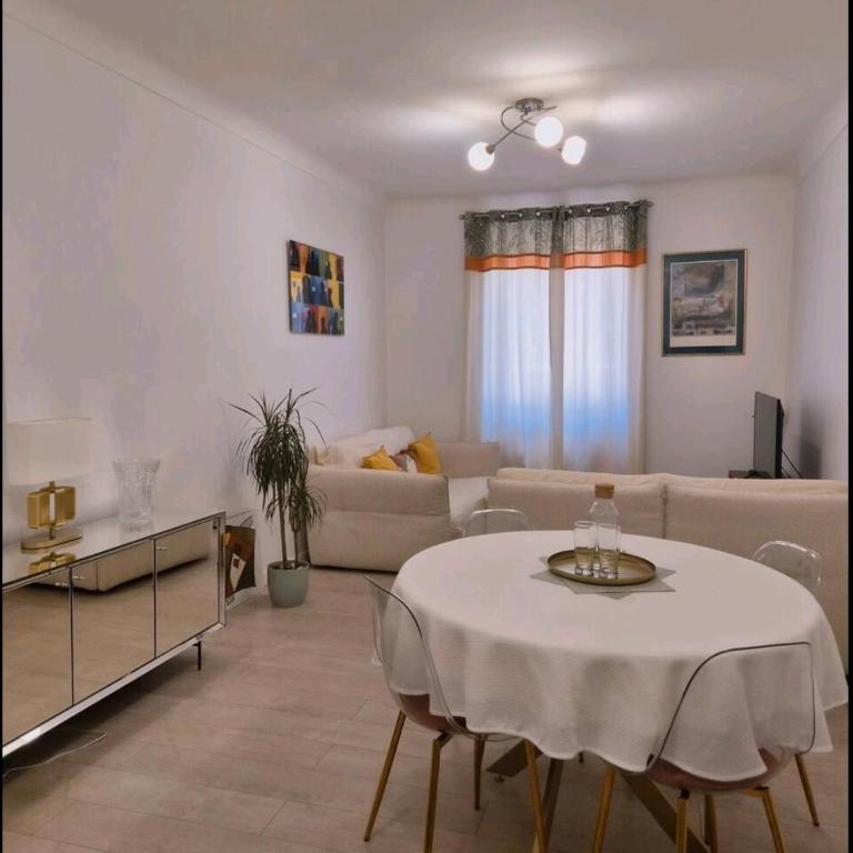 Port Lympia lovely Apartment with Balcony & AC - Appartamento con 1 Camera da Letto - 9