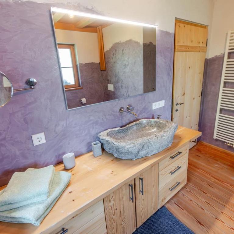 Garmesegghof - Two-Bedroom Deluxe Apartment with Garden View - 14