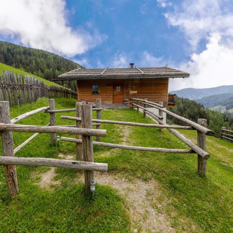 Garmesegghof - Two-Bedroom Deluxe Apartment with Garden View - 5
