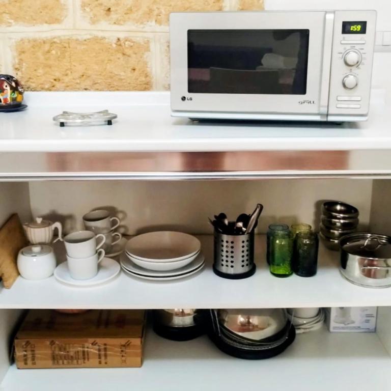 Cosy Open Space Apartment Bari - Two-Bedroom House - 9