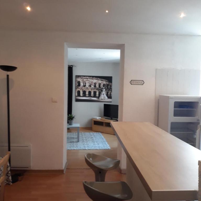 5 minutes des Arènes, 6 couchages - Appartement 2 Chambres - 11