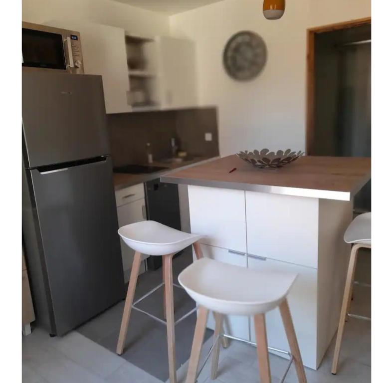 Duplex centre historique frejus - One-Bedroom Apartment - 10