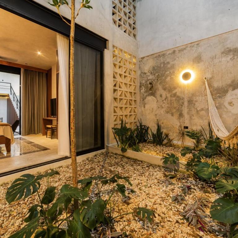 Design Retreat with Pool in Centro Merida Santiago - Three-Bedroom Vacation Home - 10