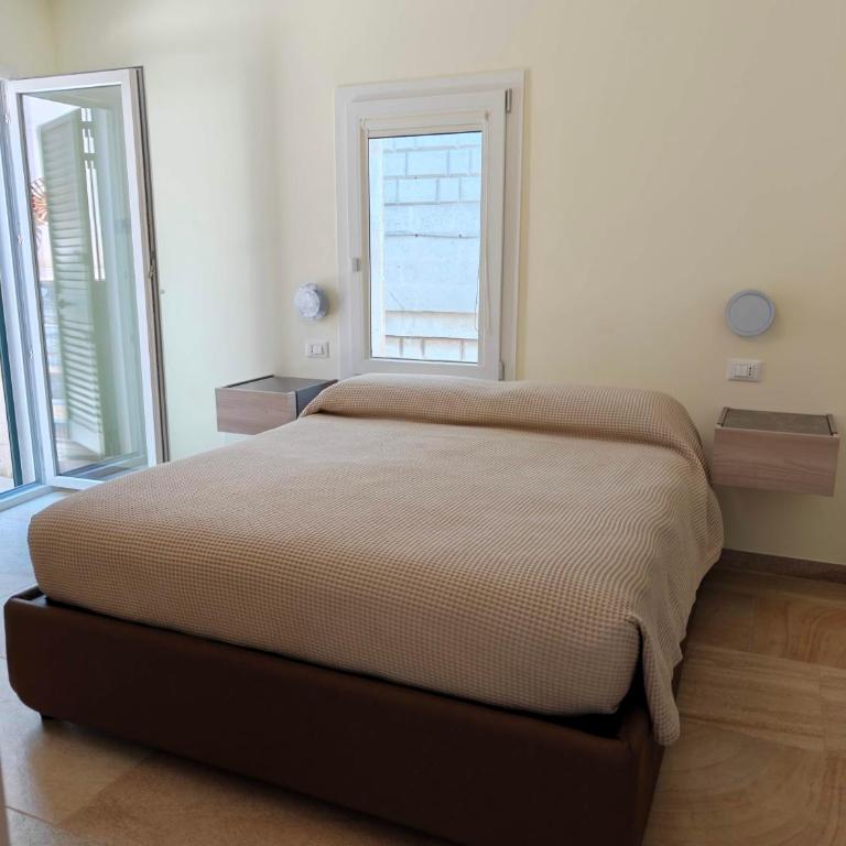 Palazzo Lanzilao's Rooms - Double Room with Private Bathroom - 2