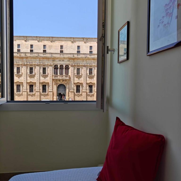 Palazzo Lanzilao's Rooms - Deluxe Double or Twin Room with City View - 8
