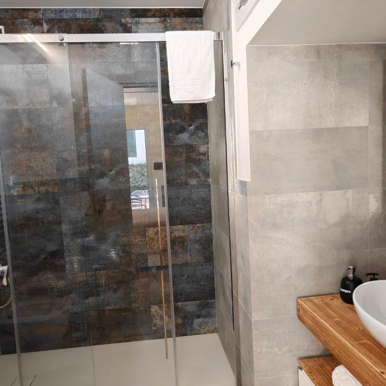 Palazzo Lanzilao's Rooms - Double Room with Private Bathroom - 8