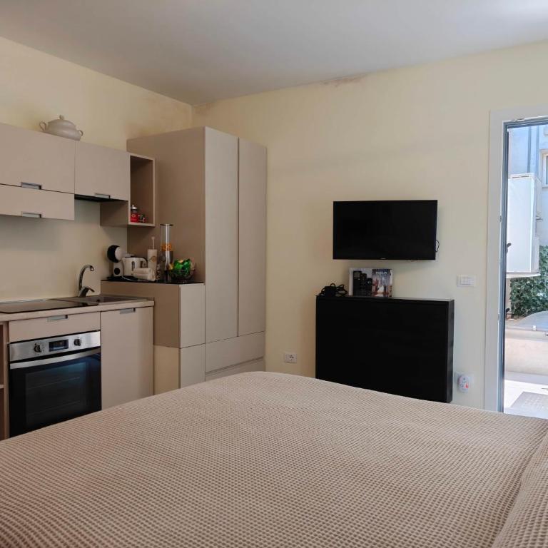 Palazzo Lanzilao's Rooms - Double Room with Private Bathroom - 4
