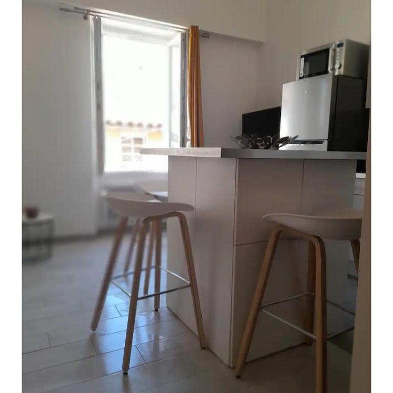 Duplex centre historique frejus - One-Bedroom Apartment - 9