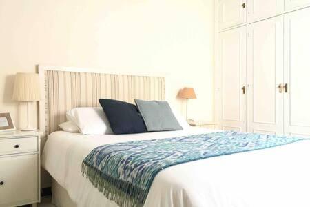quiet and cozy, perfect location ! - Apartamento de 1 dormitorio - 22