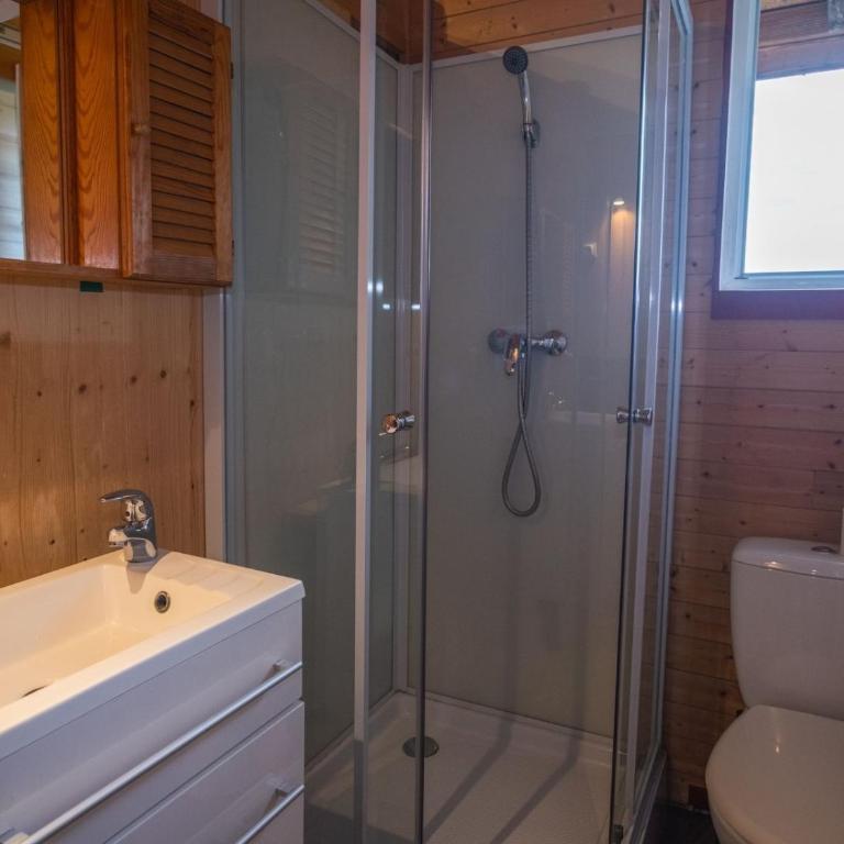 Camping Léman Plage - Chalet - 1