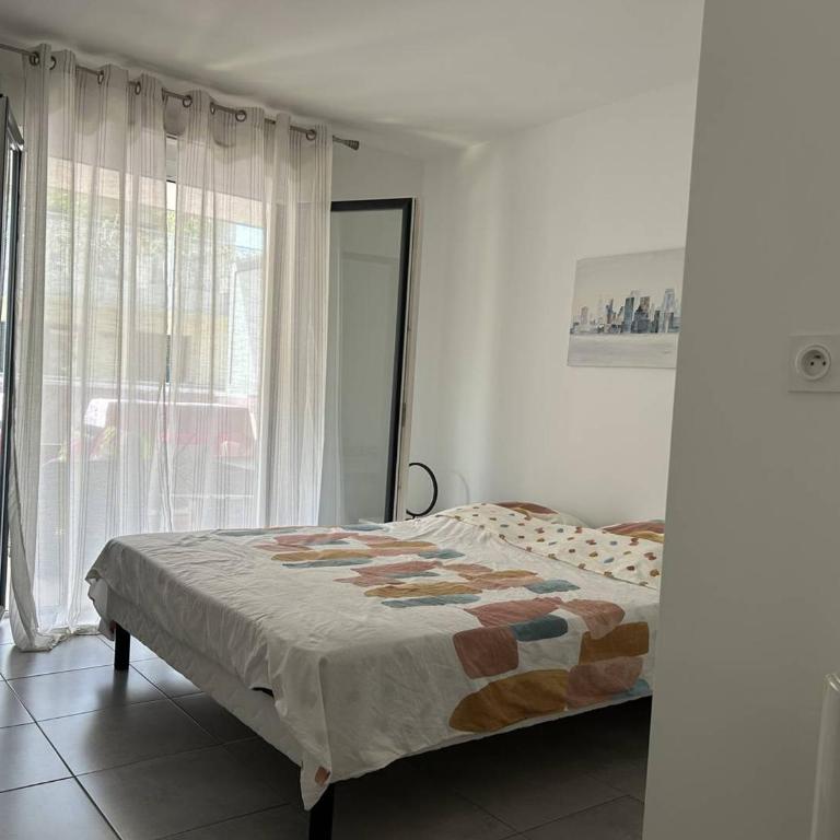 Appartement moderne avec parking - 4 pers. - FR-1-251-952 - Appartement - 4