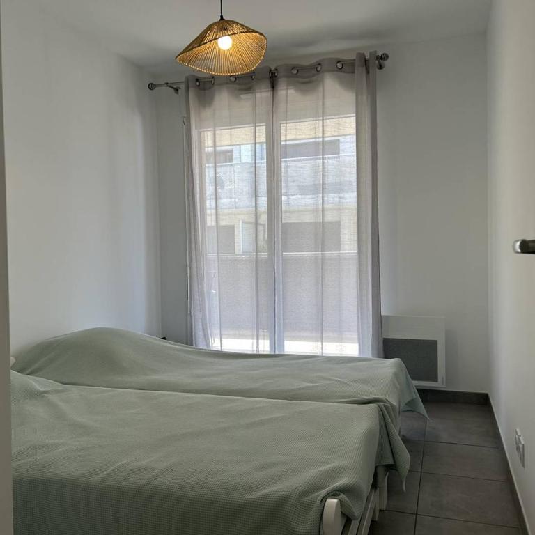 Appartement moderne avec parking - 4 pers. - FR-1-251-952 - Appartement - 6