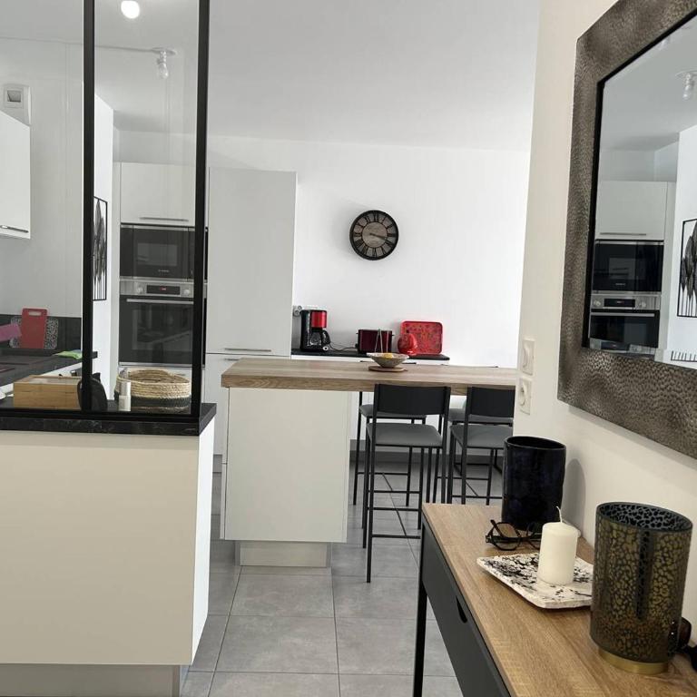 Appartement moderne avec parking - 4 pers. - FR-1-251-952 - Appartement - 16