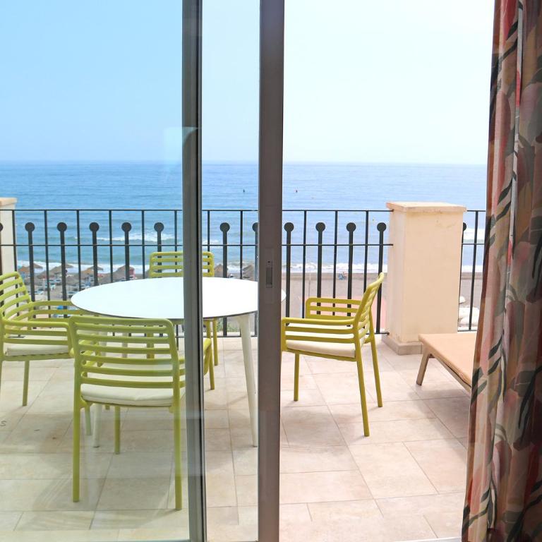 Beachfront Paradise - Pool & Sea Terrace Apartment - Apartamento Deluxe de 2 dormitorios con vistas al mar - 1