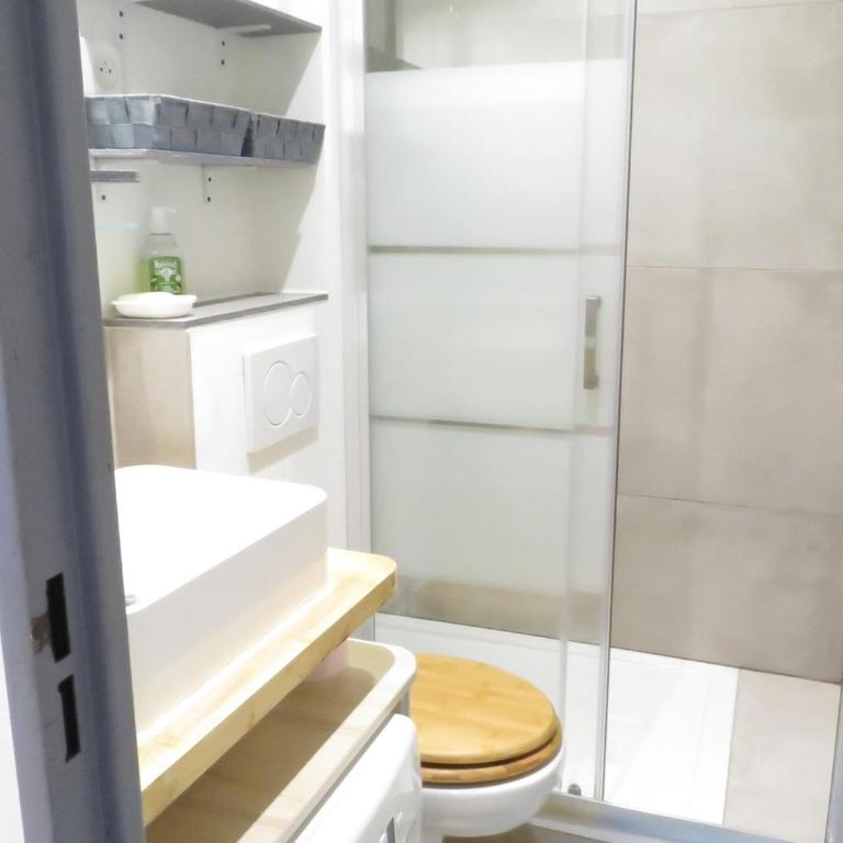 Studio cabine 25m² avec loggia EST et parking sécurisé - FR-1-472-122 - Studio - 12