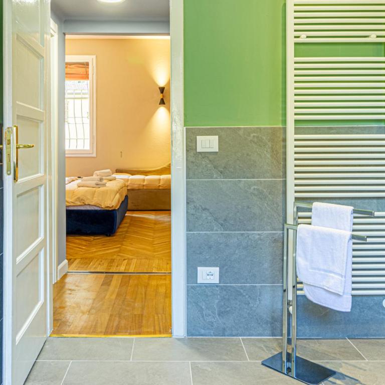 Poseidon Piazza Maggiore - CdF Apartments - Appartamento con 3 Camere da Letto - 6