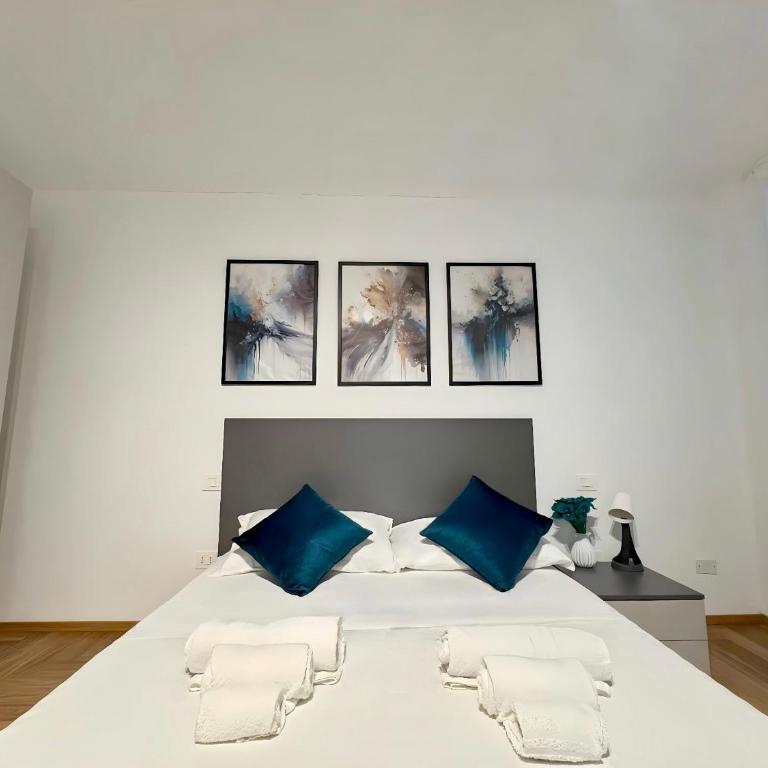 Luxury Porta Nuova Two-Bedroom Apartment in Central Turin - Two-Bedroom Apartment - 11