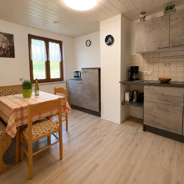 Bad Hindelang - Apartment mit 2 Schlafzimmern mit Balkon und Terrasse - 2