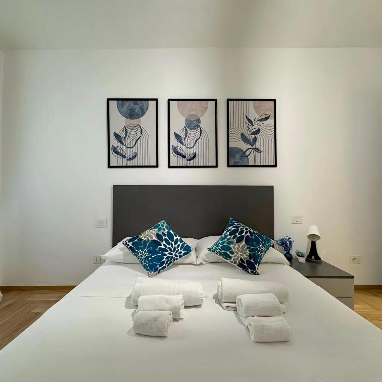 Luxury Porta Nuova Two-Bedroom Apartment in Central Turin - Two-Bedroom Apartment - 3