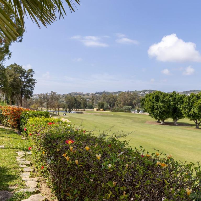 Mijas Golf Escape at Matchroom Country Club - Pass the Keys - Apartamento - 48