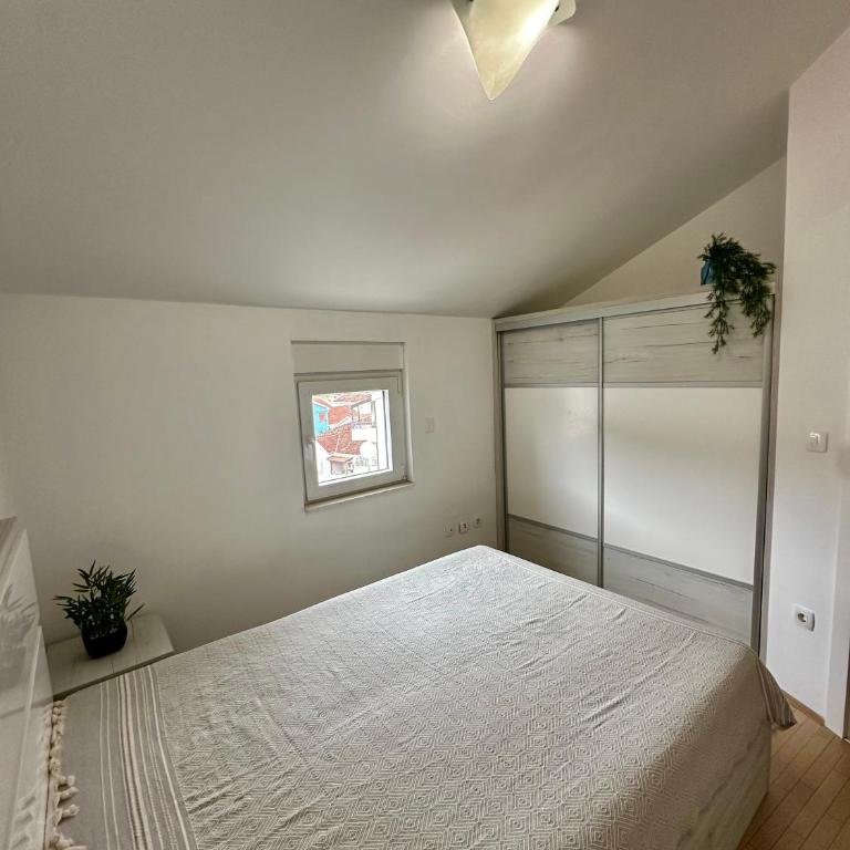 Apartments Lemar - Apartman s 1 Spavaćom Sobom, Balkonom i Pogledom na More - 15