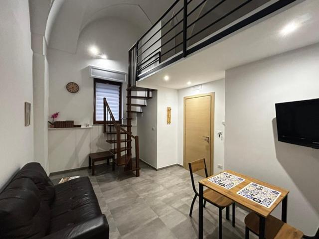 Largo Otranto - Guest House - Appartamento Deluxe con 1 Camera da Letto - 9