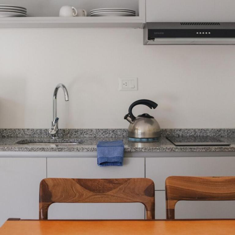Monoambiente a estrenar con acceso directo a playa del Lago Nahuel Huapi - Apartamento Estudio - 9