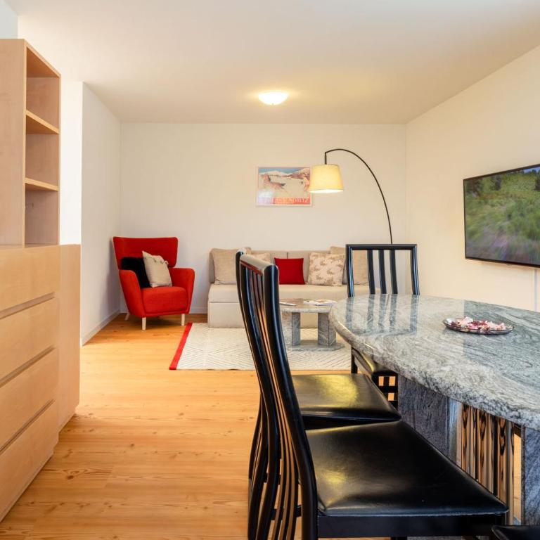 Hotel Sonne St. Moritz 3* Superior - Suite mit 2 Schlafzimmern - 1