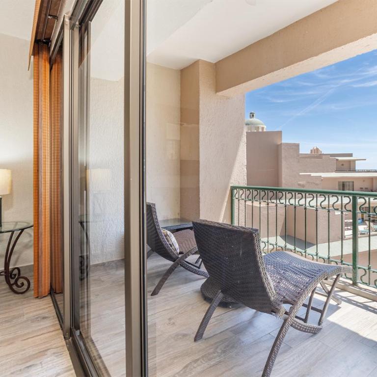 Beautiful Ocean view Retreat with Panoramic Ocean Views - Ferienhaus - 15