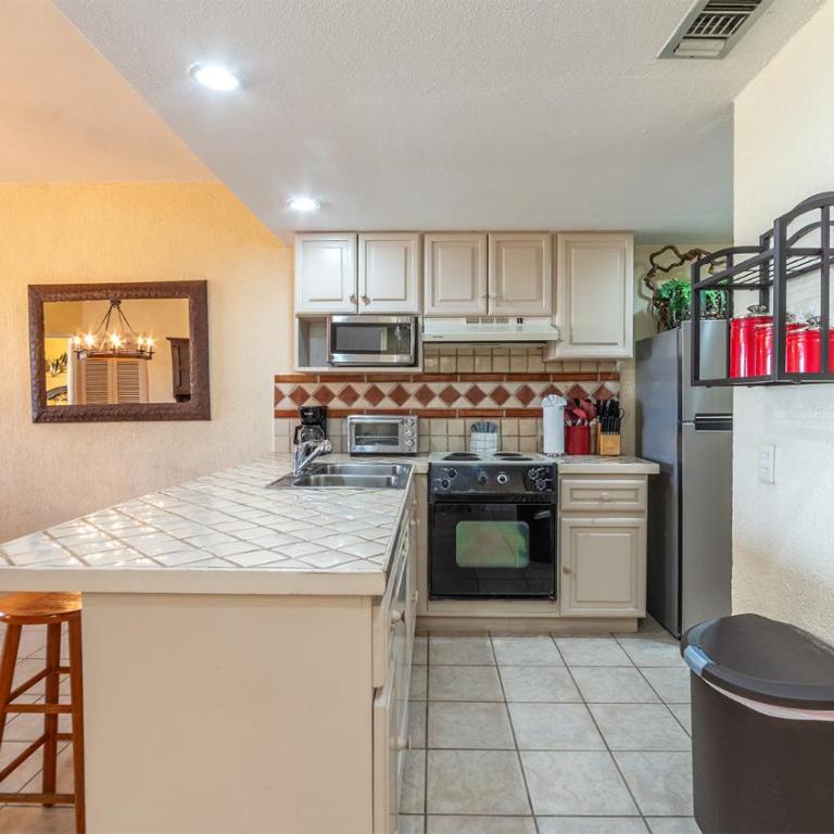 Ocean View 2BR Condo at Princesa de Peñasco – Beautiful Balcony View - Maison de Vacances - 14