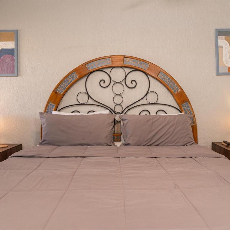 Beautiful Ocean view Retreat with Panoramic Ocean Views - Ferienhaus - 1