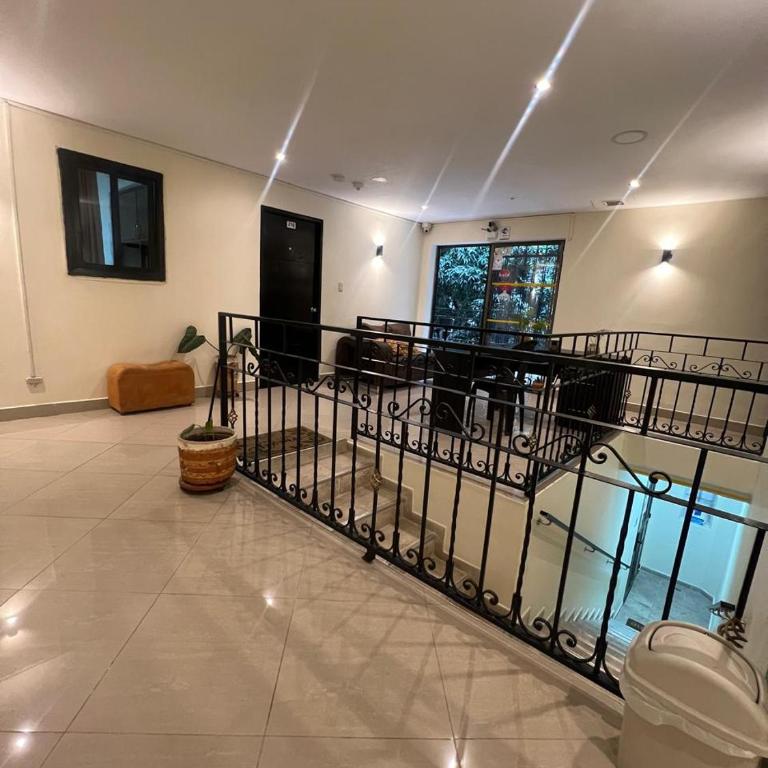 Hotel Laureles Home - Quadruple Room with Private Bathroom - 8